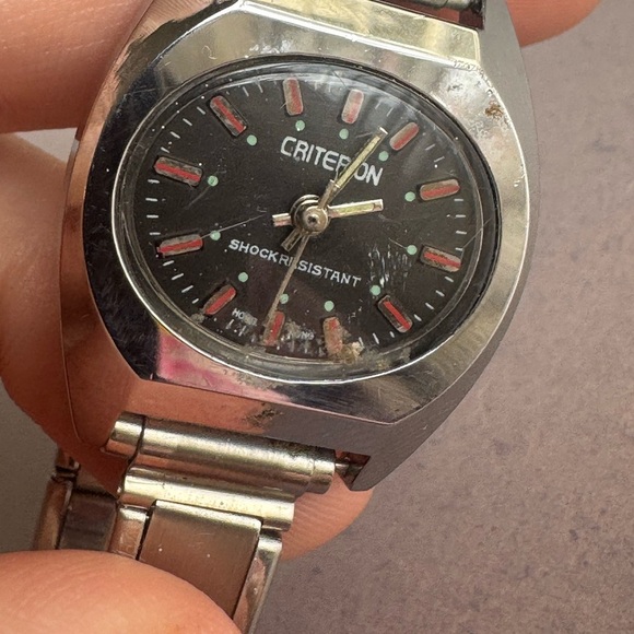 Vintage Criterion Shock Resistant Swiss Watch main image 5